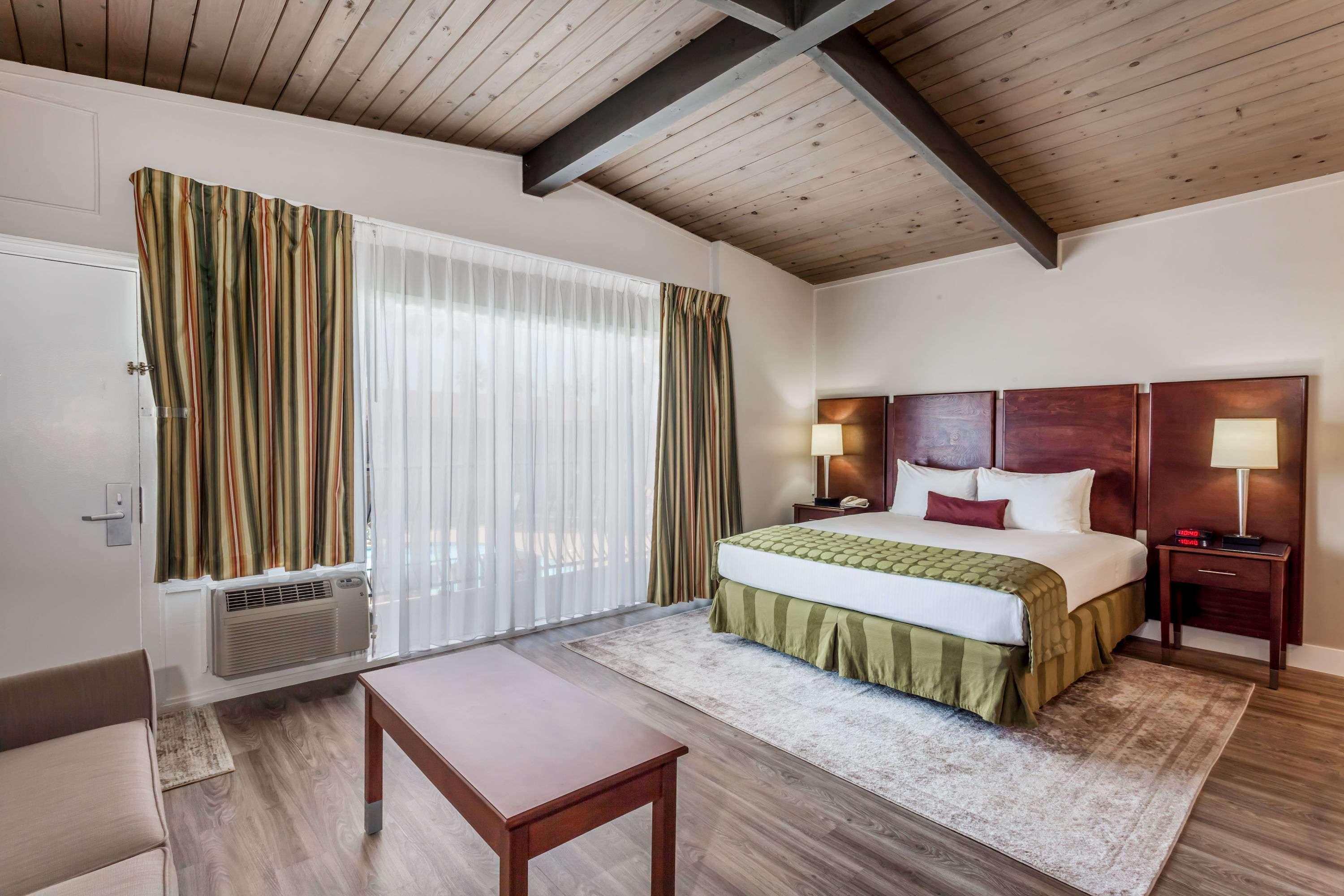 Ramada By Wyndham San Diego North Hotel & Conference Center Zewnętrze zdjęcie