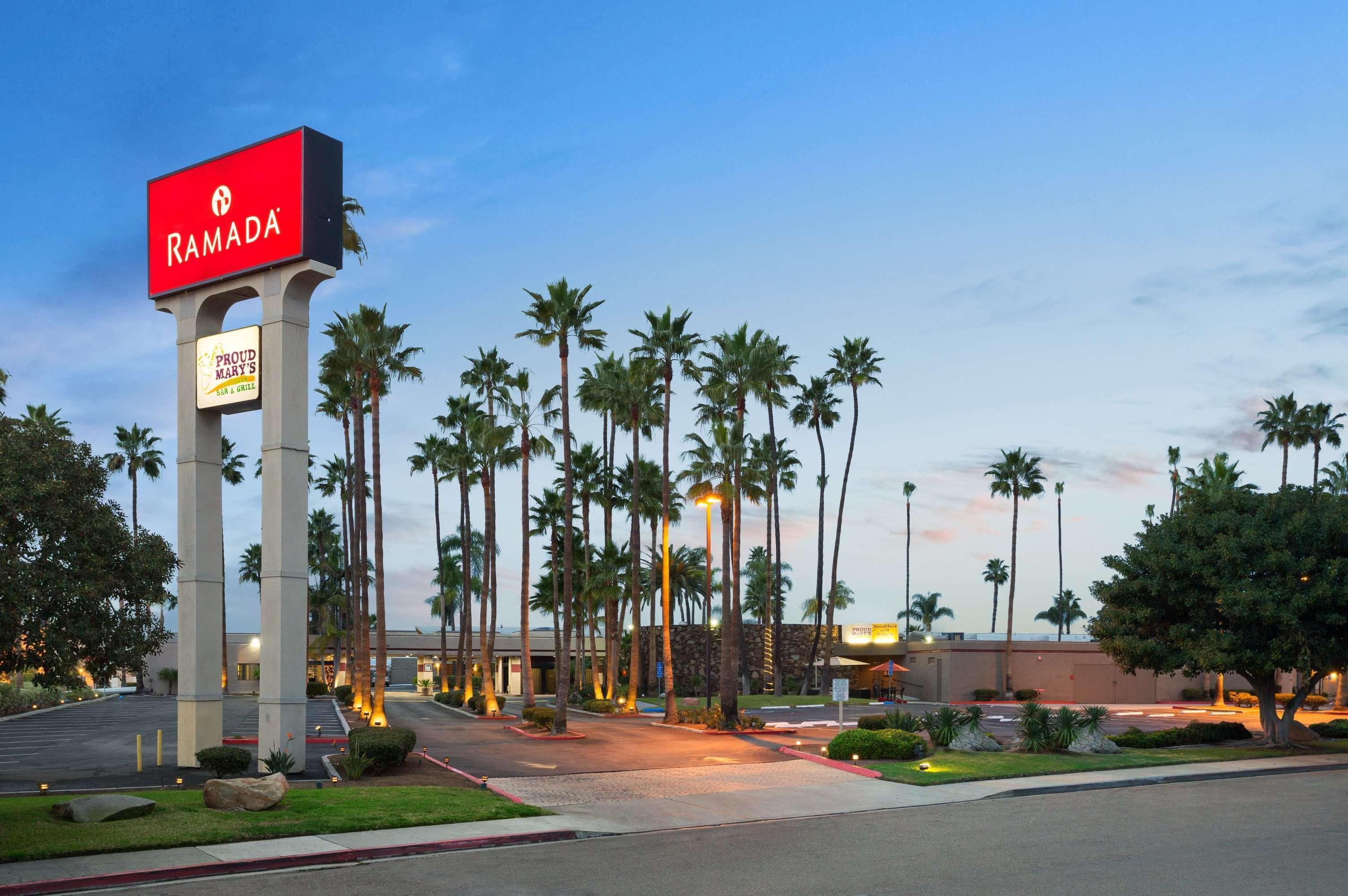 Ramada By Wyndham San Diego North Hotel & Conference Center Zewnętrze zdjęcie