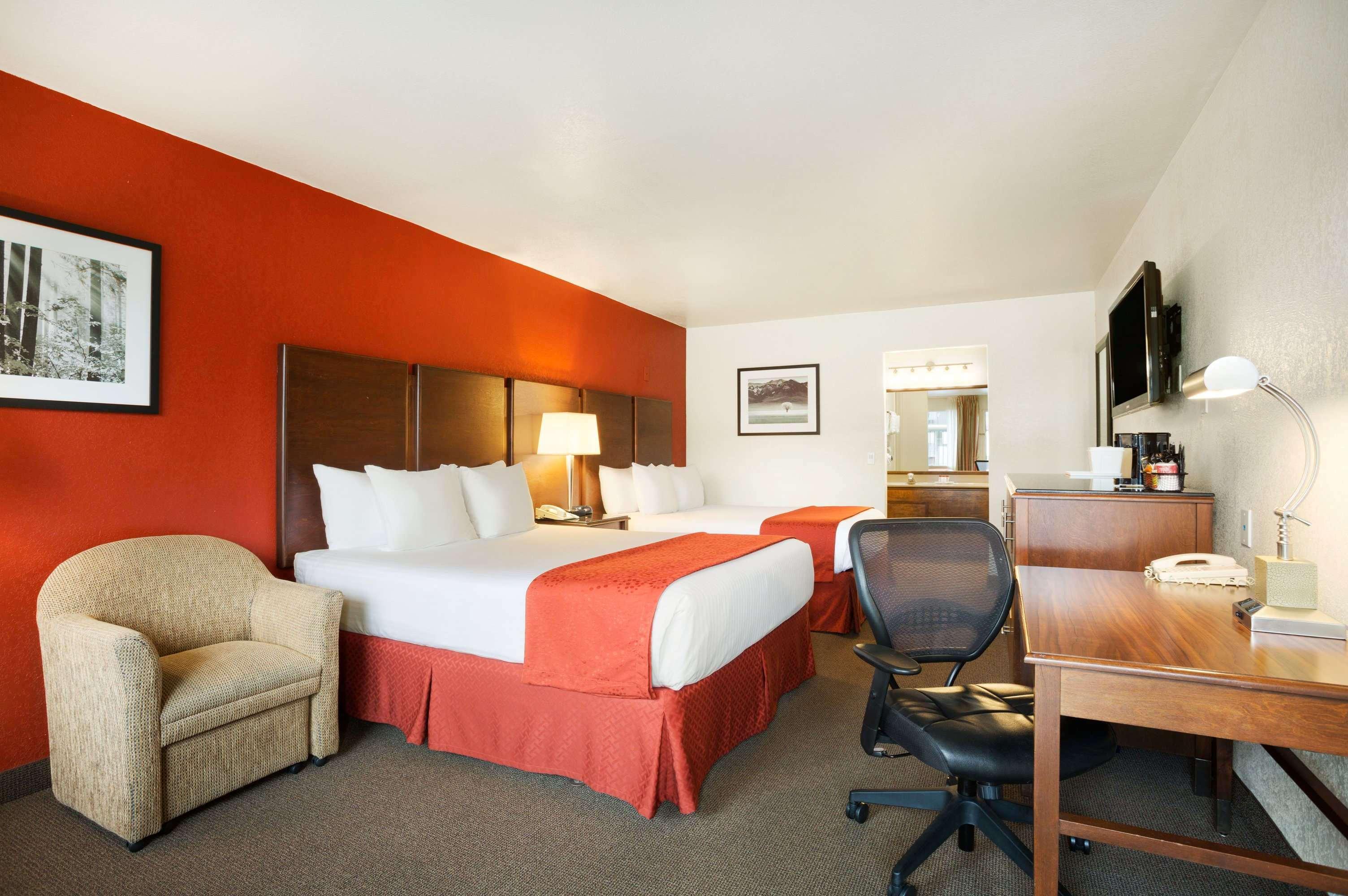 Ramada By Wyndham San Diego North Hotel & Conference Center Zewnętrze zdjęcie